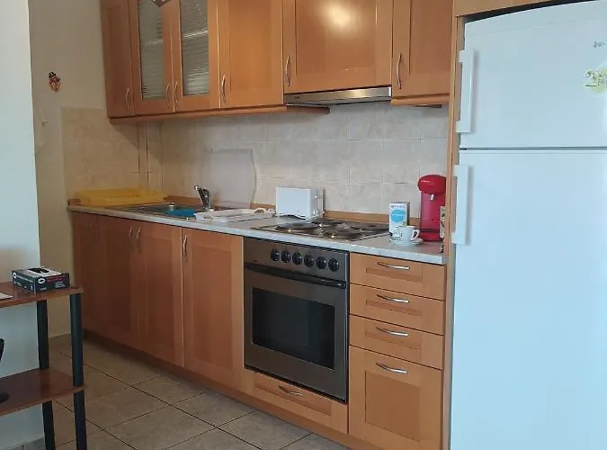 Sea And Sky Апартаменты Неа-Перамос