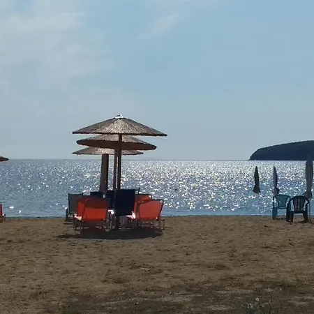 Sea And Sky * Néa Péramos